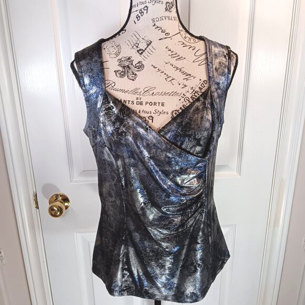 NWOT Lindor Women's Silver Blue Pleated Sleeveless Formal Top Size M